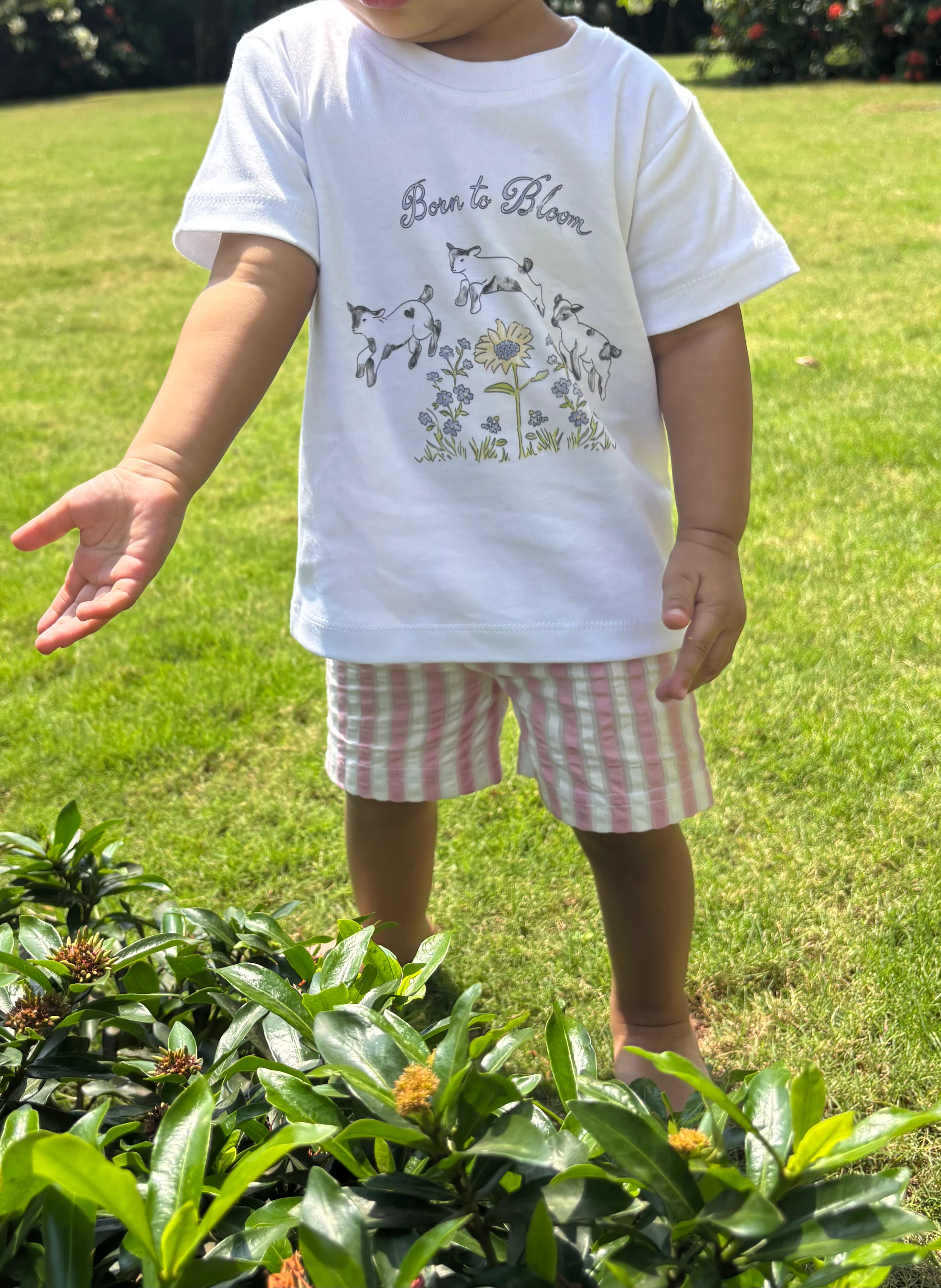 Born to Bloom Tee